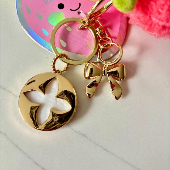 Plush Cherry Bag Charm Soft w Gold Tone Baubles, Disc w Flower cutout & Bow NWT - Picture 3 of 5